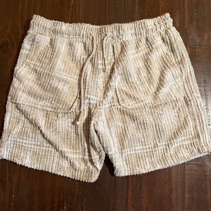 Malibu Beige PalmTree Textured Shorts with Pockets  Size XL